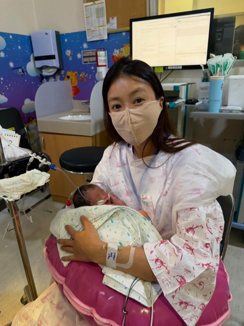 李施昤争议后诞下二胎女儿，入住孙艺真同款顶级月子中心，两周豪掷5040万韩元！